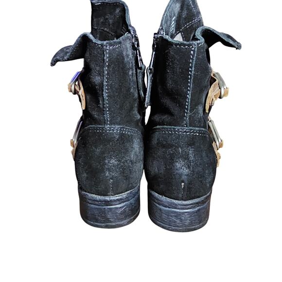 Miz Mooz Yeats Black Suede Flat Ankle Boots Side Zip Buckle EUC 37/ 7 - Picture 3 of 13